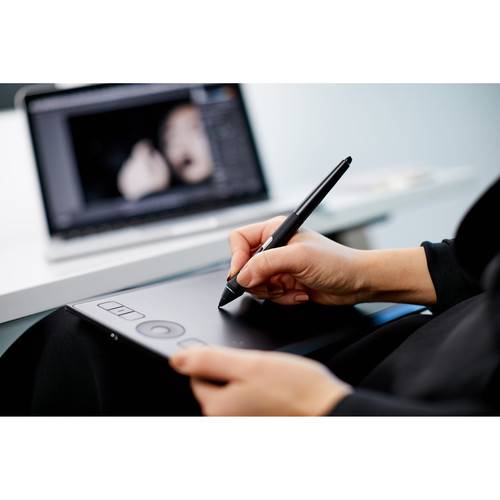 Wacom Intuos Pro Creative Pen Tablet PTH460K0A