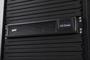 APC UPS SmartConnect 1500 VA SMT1500RM2UC